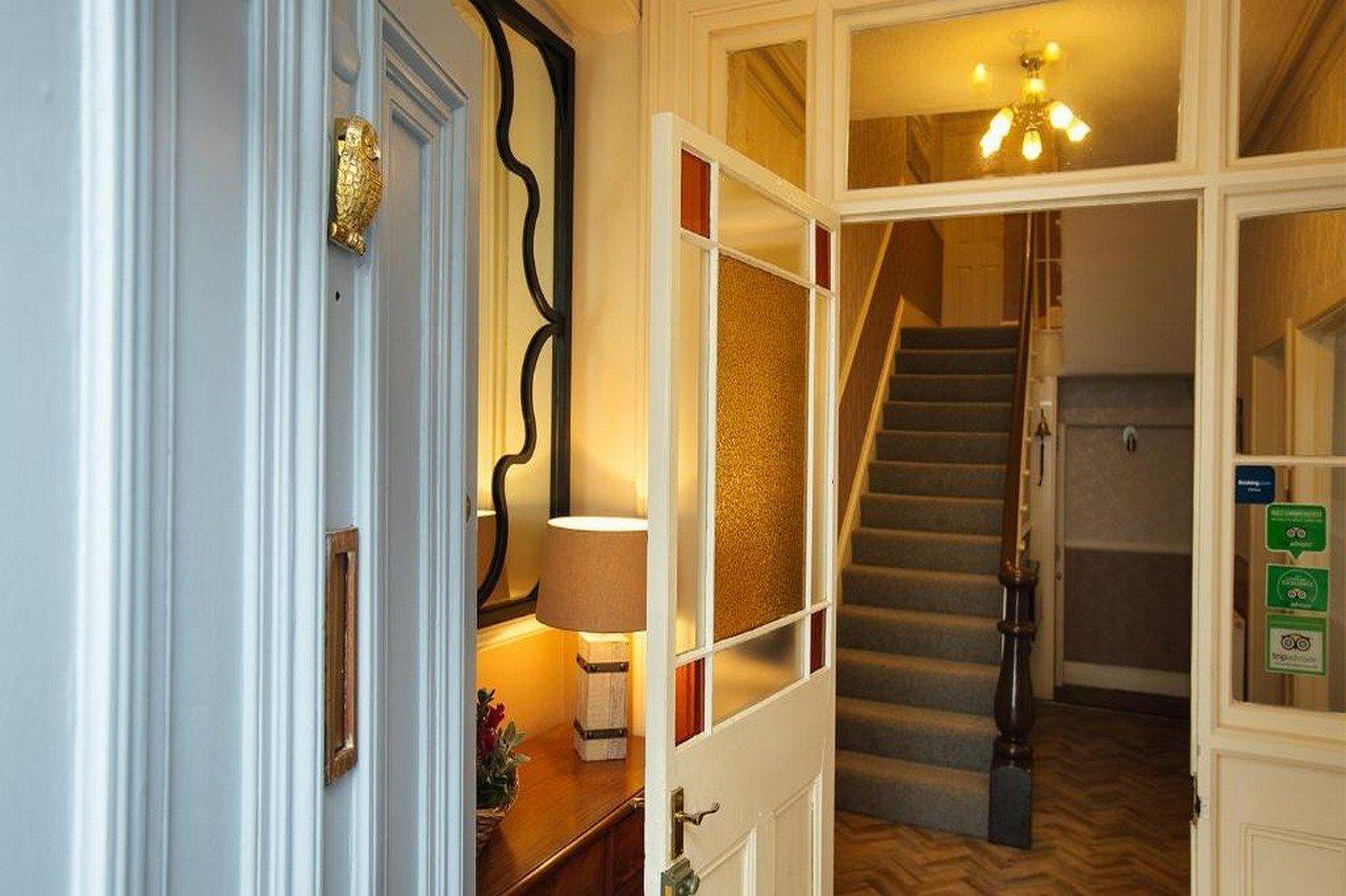 Lindholme Guest House Тенби Екстериор снимка