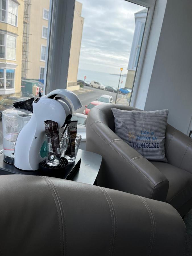 Lindholme Guest House Тенби Екстериор снимка