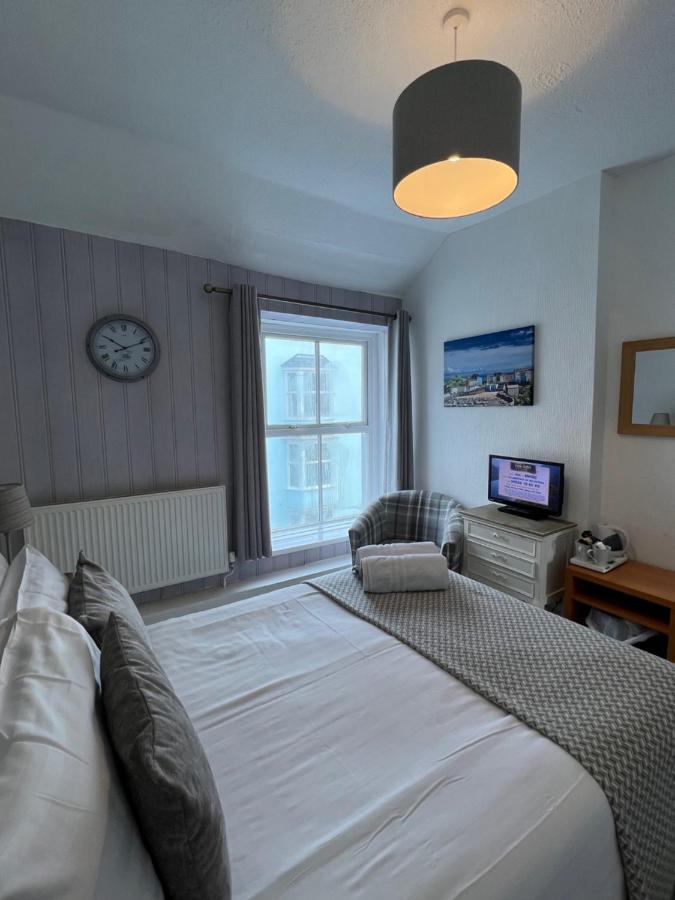 Lindholme Guest House Тенби Екстериор снимка