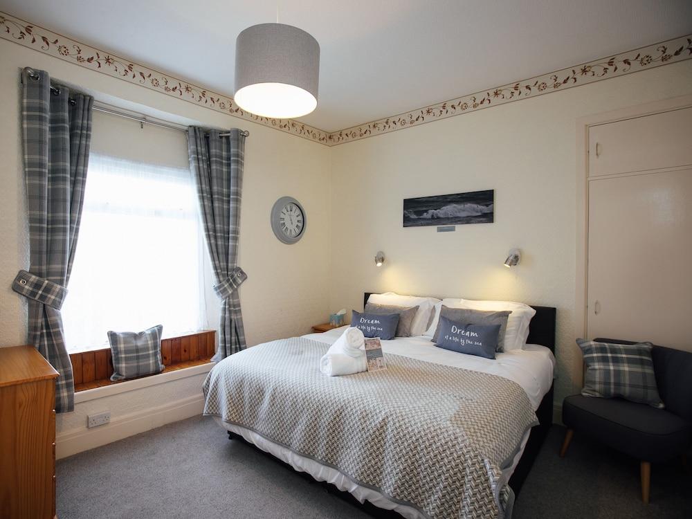 Lindholme Guest House Тенби Екстериор снимка