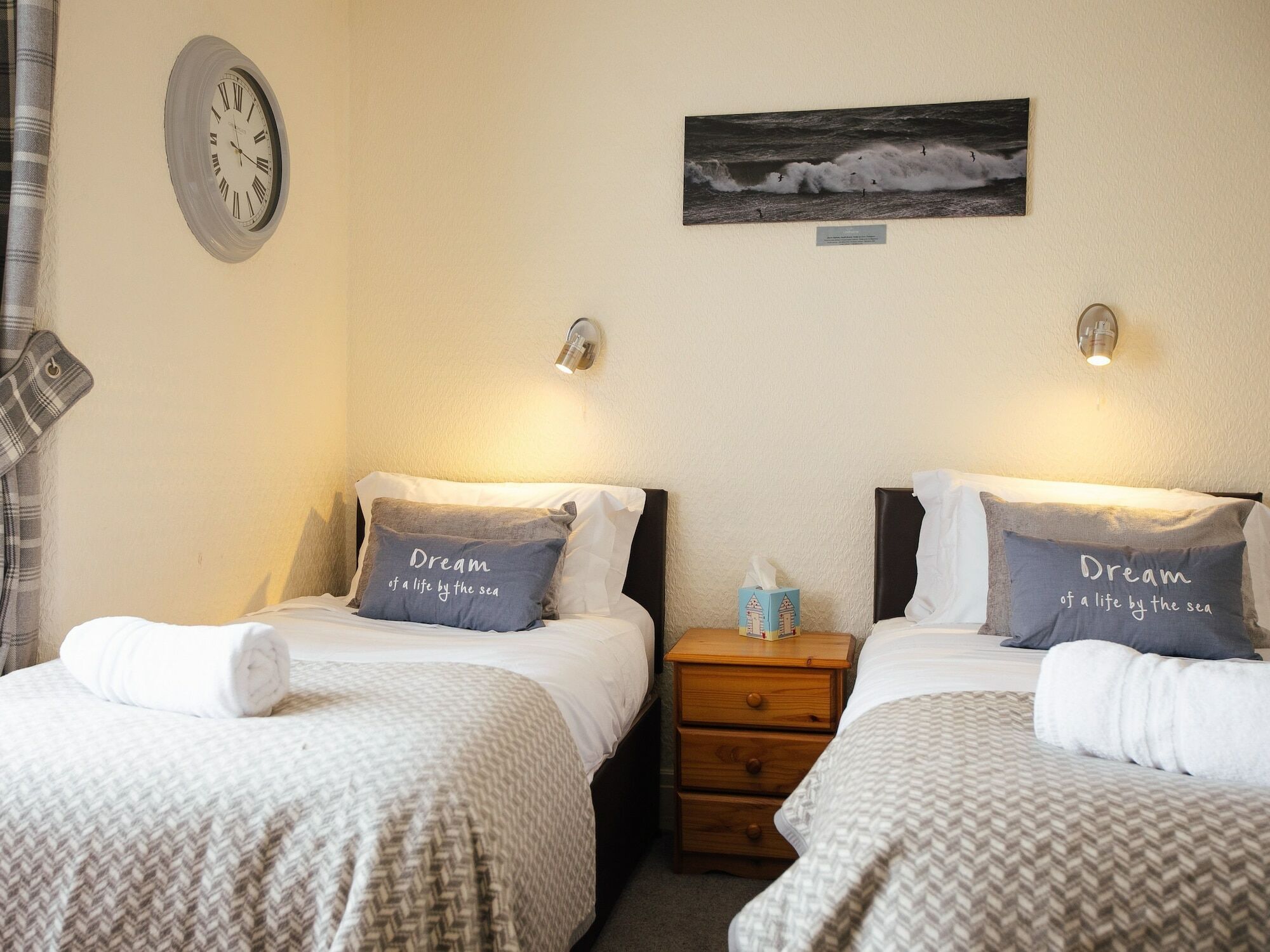 Lindholme Guest House Тенби Екстериор снимка